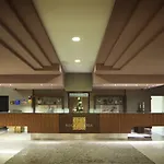 ロカ ニヴァリア グラン 5* アデヘ