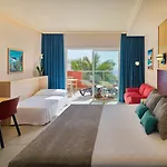 Adrian Roca Nivaria Hotel
