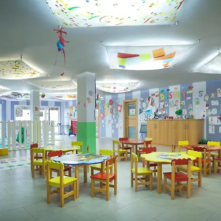 Adrian Roca Nivaria Costa Adeje (Tenerife)