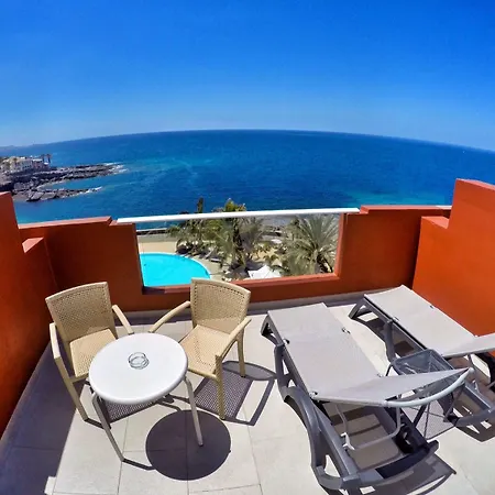 Adrian Roca Nivaria Hotell