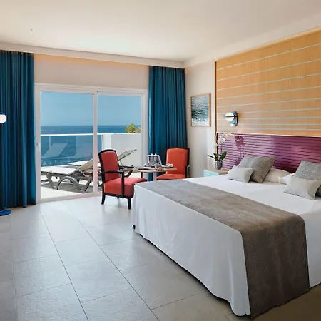 Adrian Roca Nivaria 5*