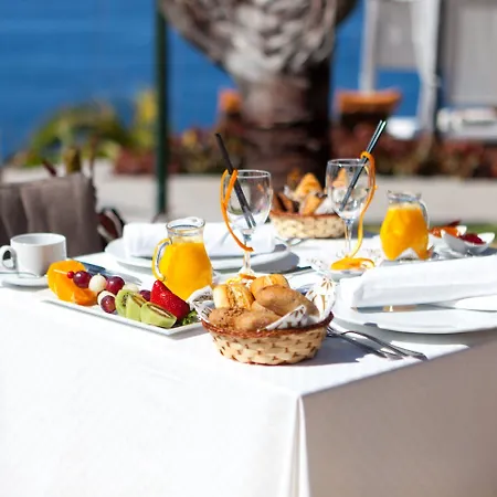 Adrian Roca Nivaria 5* Costa Adeje