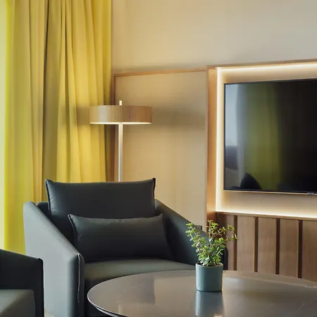 Adrian Roca Nivaria Hotell 5*