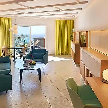Otel Adrian Roca Nivaria 5*