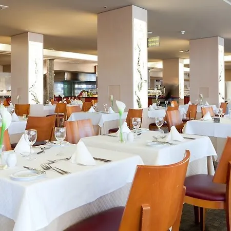 Adrian Roca Nivaria Hotel