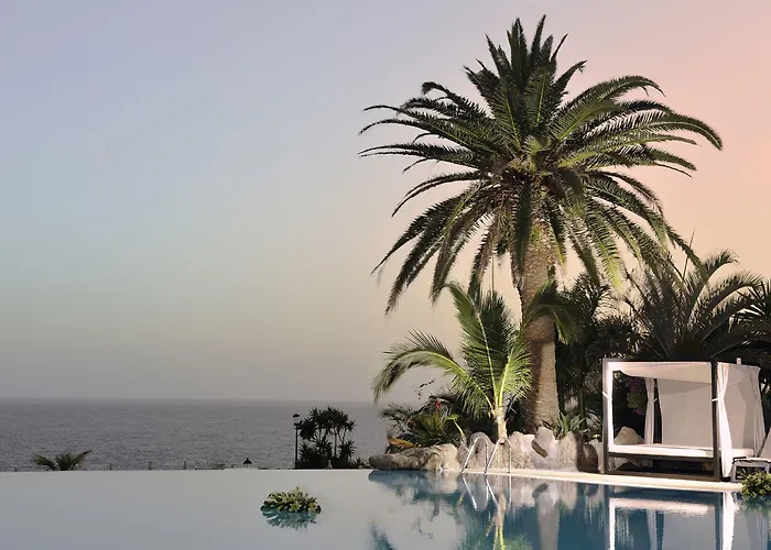 Adrian Roca Nivaria Szálloda Costa Adeje (Tenerife)